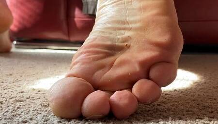 Guided Meditation to my bare feet