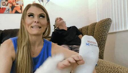 Tickling Clueless Husband - Kitty Quinn - Richard Lennox - MP4 720