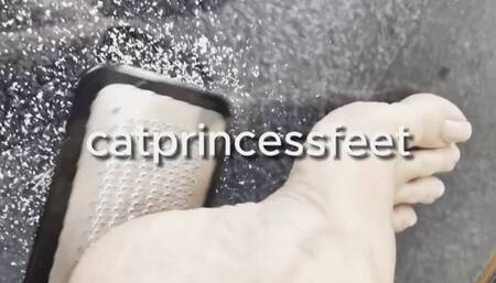 Foot dust grating, using big rasp, heel scraping, collecting in bag for footboy