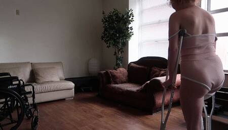 Crutching Cutie Cast Fetish Slut