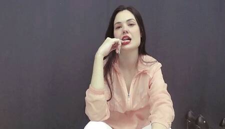 Smoking Girls do Brazil Model Paula 13 (Mp4 1920X1080)