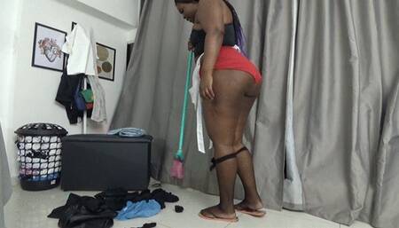 BIG EBONY MAID CLEANING AND FARTING PART 1 BY RUBI WINFER CAM BY DANI FULL HD