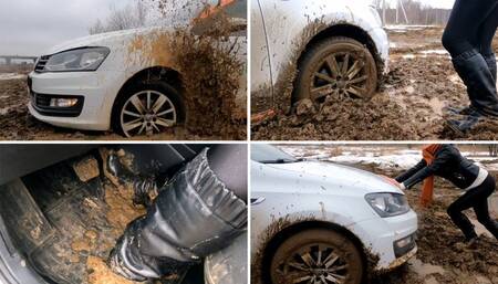 HOT PREMIERE: Car stuck girl in deep soft first mud in Volkswagen