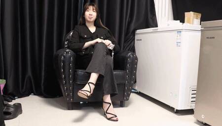 Model CC Beautiful Sexy Shoes and Feet 4K