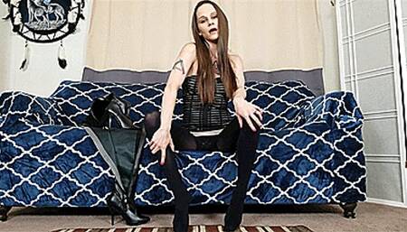 Posing, Strutting, & Stomping In My Sexy Boots (4K - UHD 2160p MP4)