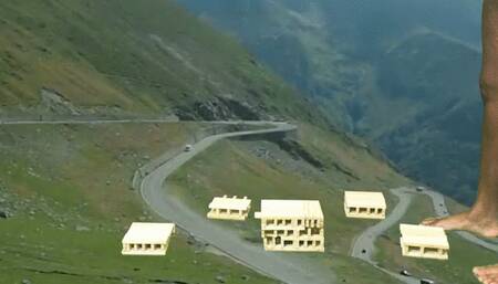 Giantess has Fun with Tiny City 4k