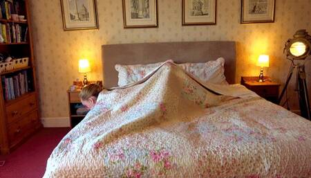 Slave's Hogshackle Footjob Practice 4K