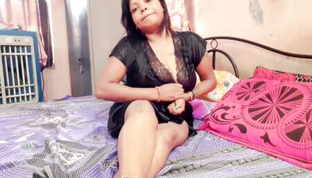 Indian Housewife Sexy Show 11