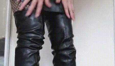 Leather outfit worship - joi+cei
