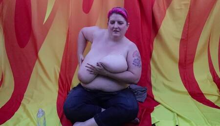 Jenni Slippery Big Tits Camper