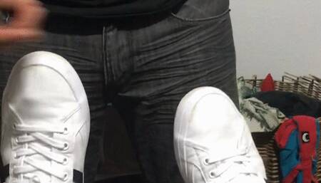 Big foot rub, smelly sweaty feet