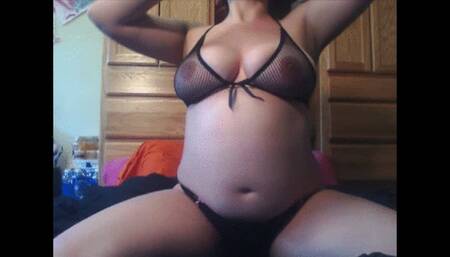 Pregnant Madeline Bug’s First Pregnancy 2013 Second Trimester Oiled Preggo Belly Rub