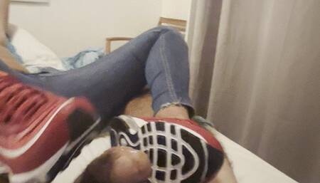 Cumming under new Nike air max all red