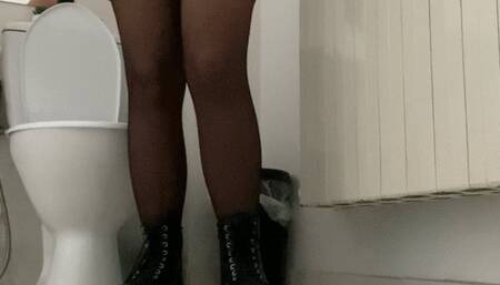 Pissing at the mall bathroom