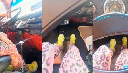 Driving VW Old Beetle 01