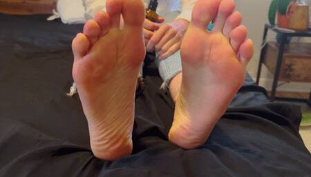 Feet fetish footjob wearing jeans