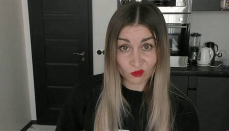 Showing a bit of your acting to the director MP4 HD 720p