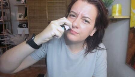Stimulation to clear the nose from big sneezes 1080HD