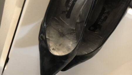 Flight Attendant Shoeplay In Pantyhose and Vintage Pumps ShortVersion