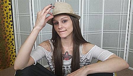 Fedora Fellatio (4K - UHD 2160p MP4)