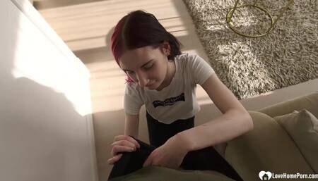 Babe with dyed hair loves a cock