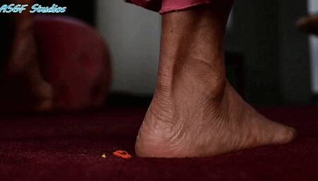 Moody Latina unaware again! - MOV