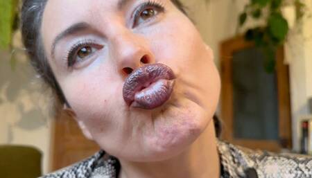 kisses with different lipstick mov