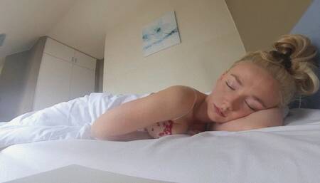 Drawn to Kim's beautiful Face 4k Version VR360