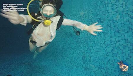 965 Helen_schoolgirl and scuba in the pool