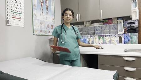 CPR Lesson With Nurse Nicole 4K