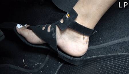 Bride Ana Pedal Pumping With Girlfriend Jana