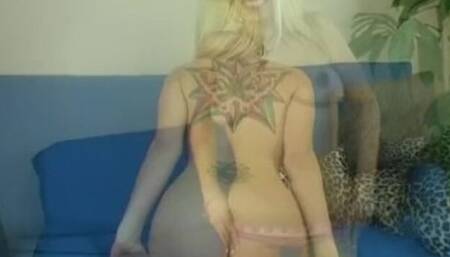 Junoesque milady's masturbation smut