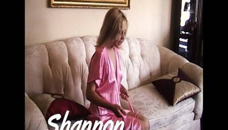 Shannon's 7 Minute Nude Strip Tease & Nude Display