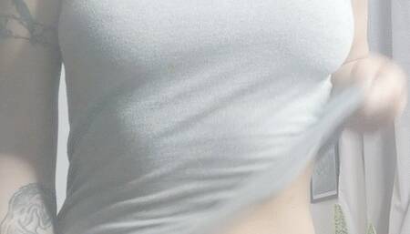 Hitachi Makes me Cum Quickly!