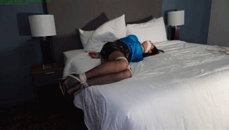 Helpless hogtied her hotel room to stop her from closing the deal (WMV HD 8000kbps)