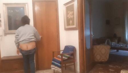 CLEANING THE CLOSET SHOWING ASSCRACK