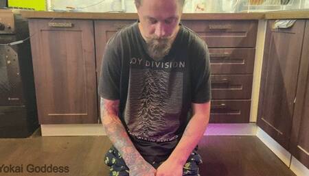 Feeding My slave with apple slices covered with wet mud from My shoes