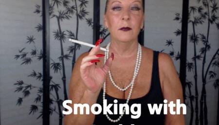 Smoking with Goddess Good Girl (WMV)
