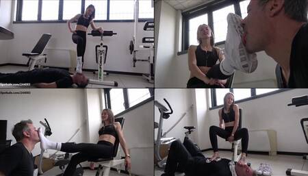 NINA MOROVIC - Full service after gym - FULL MOVIE