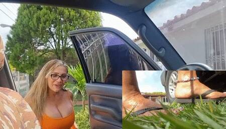 Mia Soles sexy driving and pedal pumping through the city with double camera