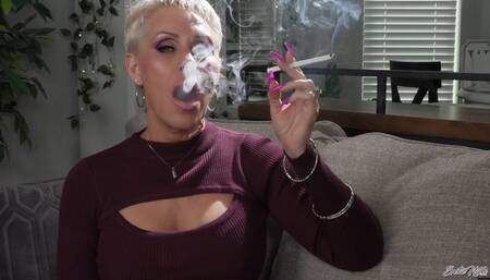 I Want You Stroking While I Smoke (MP4-HD 720p)