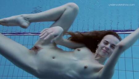 Cutesy loved one - teen (18+) scene - Underwater Show