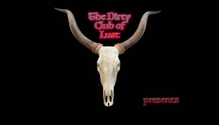 Cockless husband films his wife being fucked by a bull !