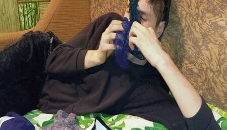 Collection of women's worn panties MP4