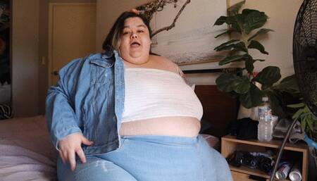 SSBBW Belly Play! (Cosplaying a fans OC)