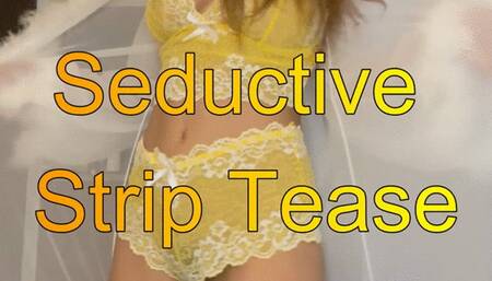 Sheet Robe Yellow Lingerie Strip Tease Ass Shaking
