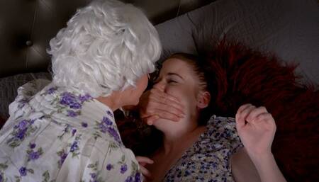 Grandma's Twisted Discipline (720 wmv)