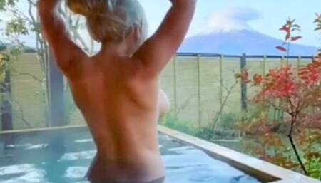 Jessica Nigri Nude Morning Bath