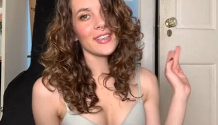 Sugar Boogerz ASMR Cozy Kisses Video