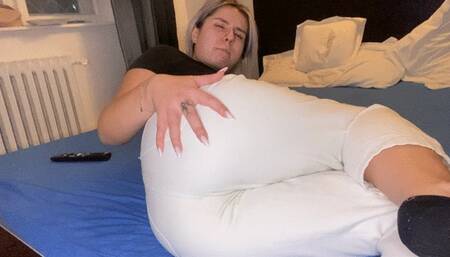 Chilling and farting episode 2